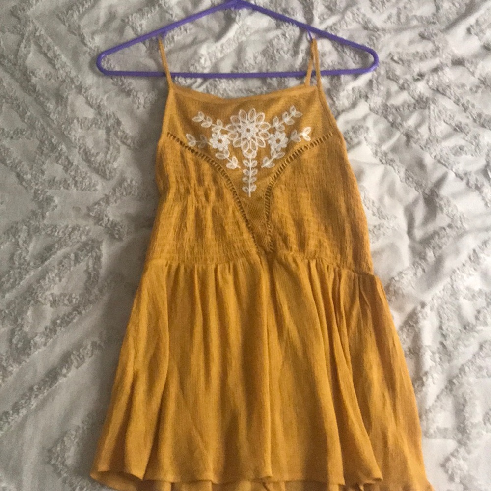 Mustard yellow top